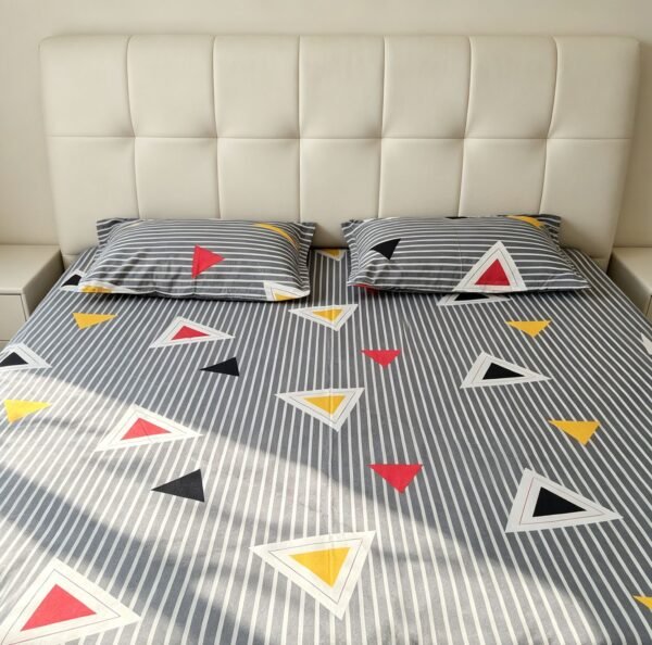 NIAS Aks Glazed Cotton Blend Bedsheet Set – Charcoal Geometric