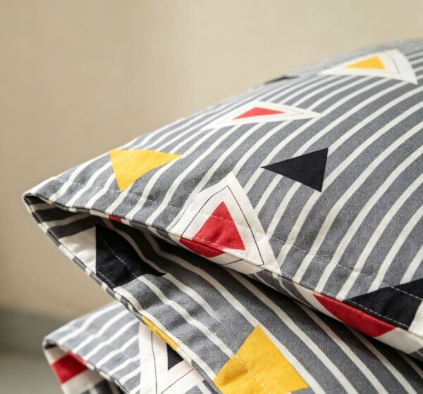 NIAS Aks Glazed Cotton Blend Bedsheet Set – Charcoal Geometric