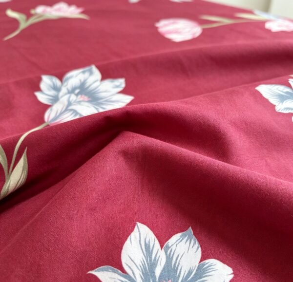 NIAS Gulnaar Glazed Cotton Blend Bedsheet Set – Maroon Tulips